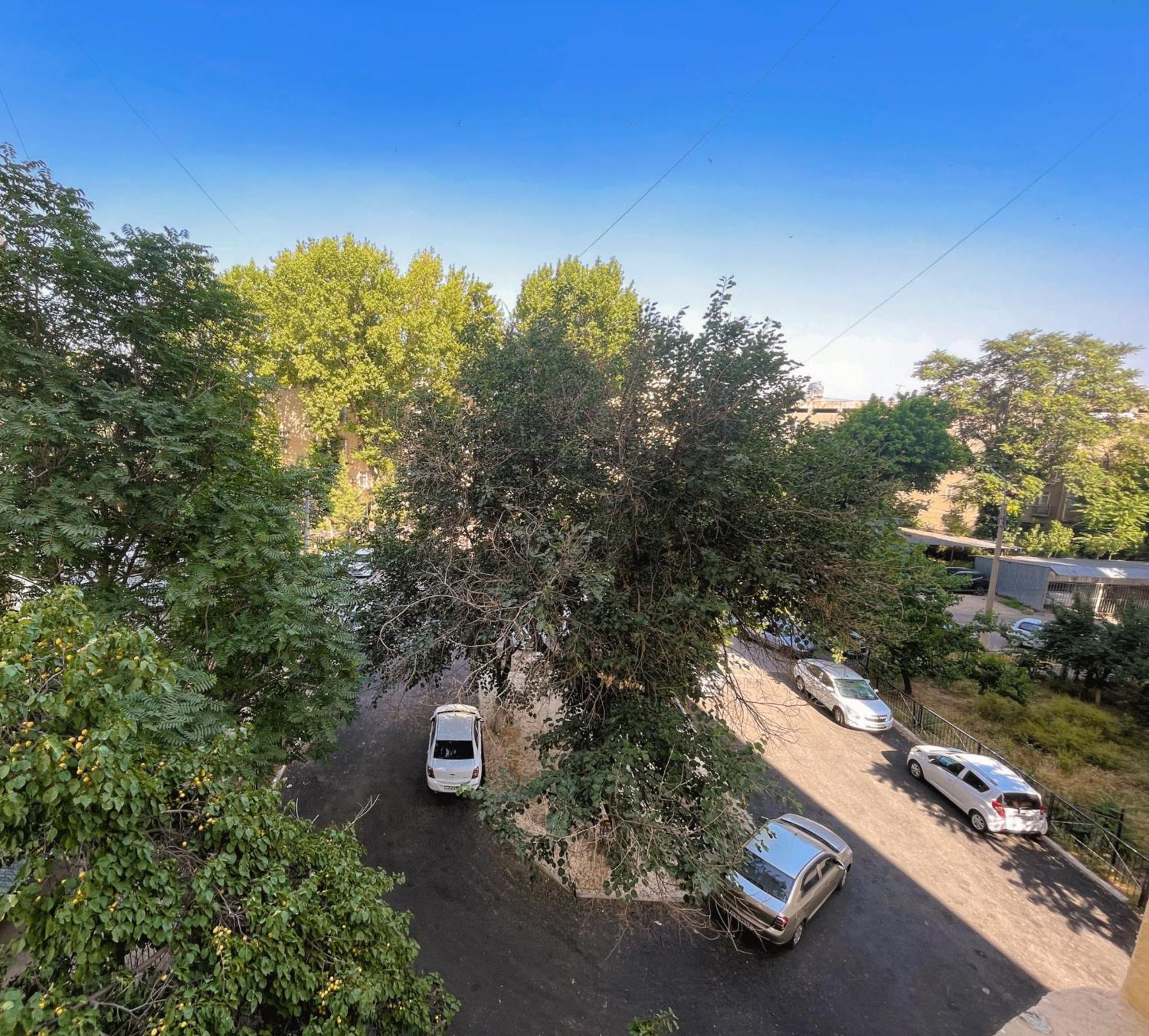 Downtown Big Apartment Tashkent Esterno foto